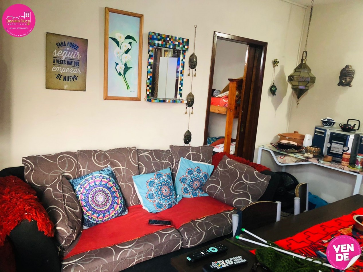 HERMOSO DEPARTAMENTO EN VENTA EN   CARLOS PAZ