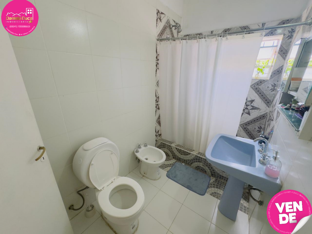 CASA MAS DOS DEPARTAMENTOS EN VENTA CARLOS PAZ