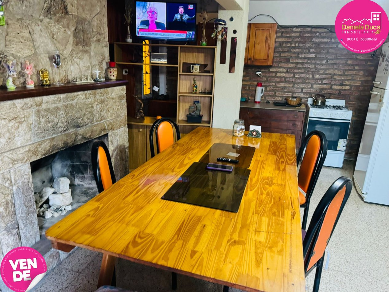 CASA MAS DOS DEPARTAMENTOS EN VENTA CARLOS PAZ