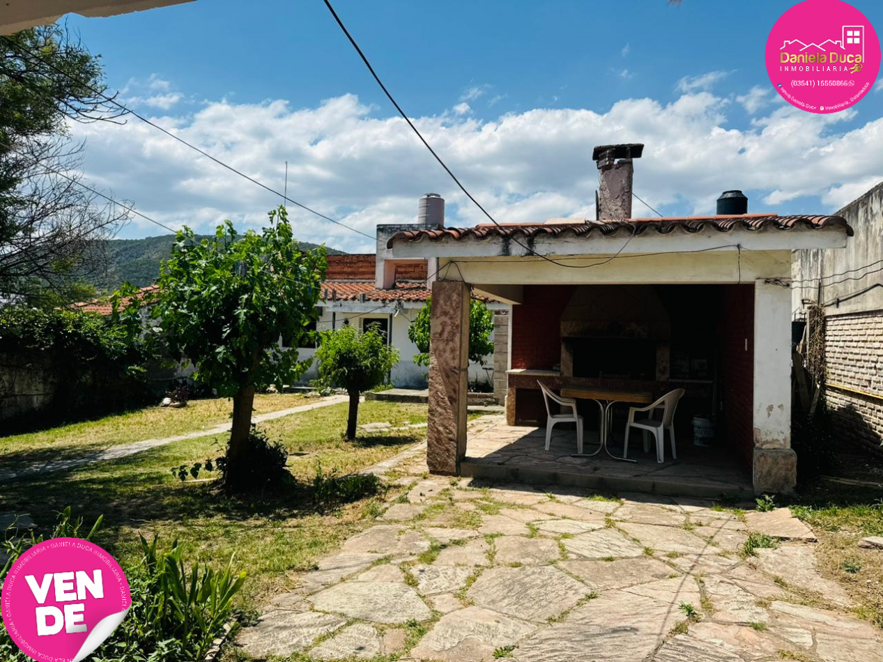 CASA MAS DOS DEPARTAMENTOS EN VENTA CARLOS PAZ
