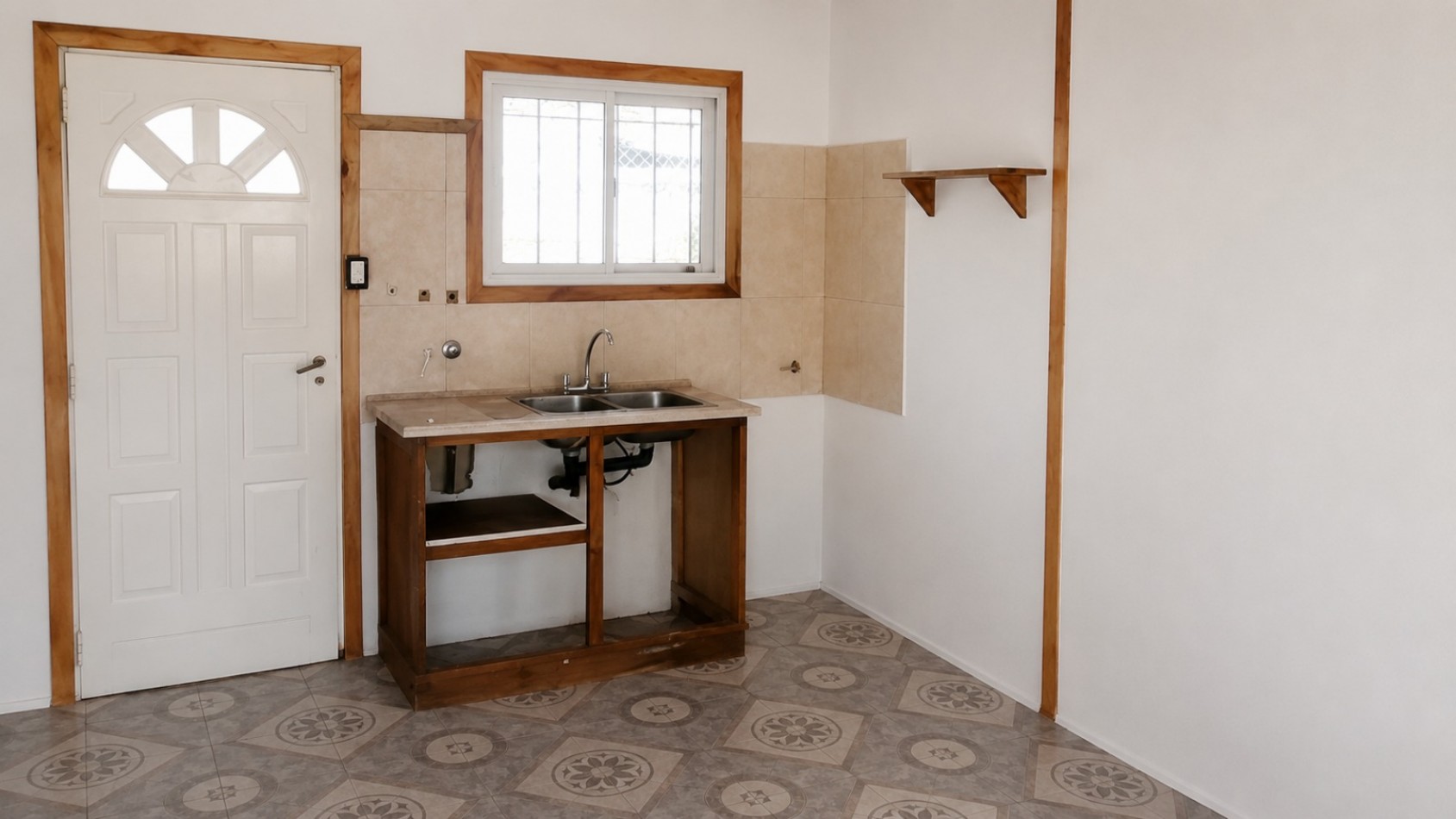 ALQUILO HERMOSA CASA INTERNA ANUAL