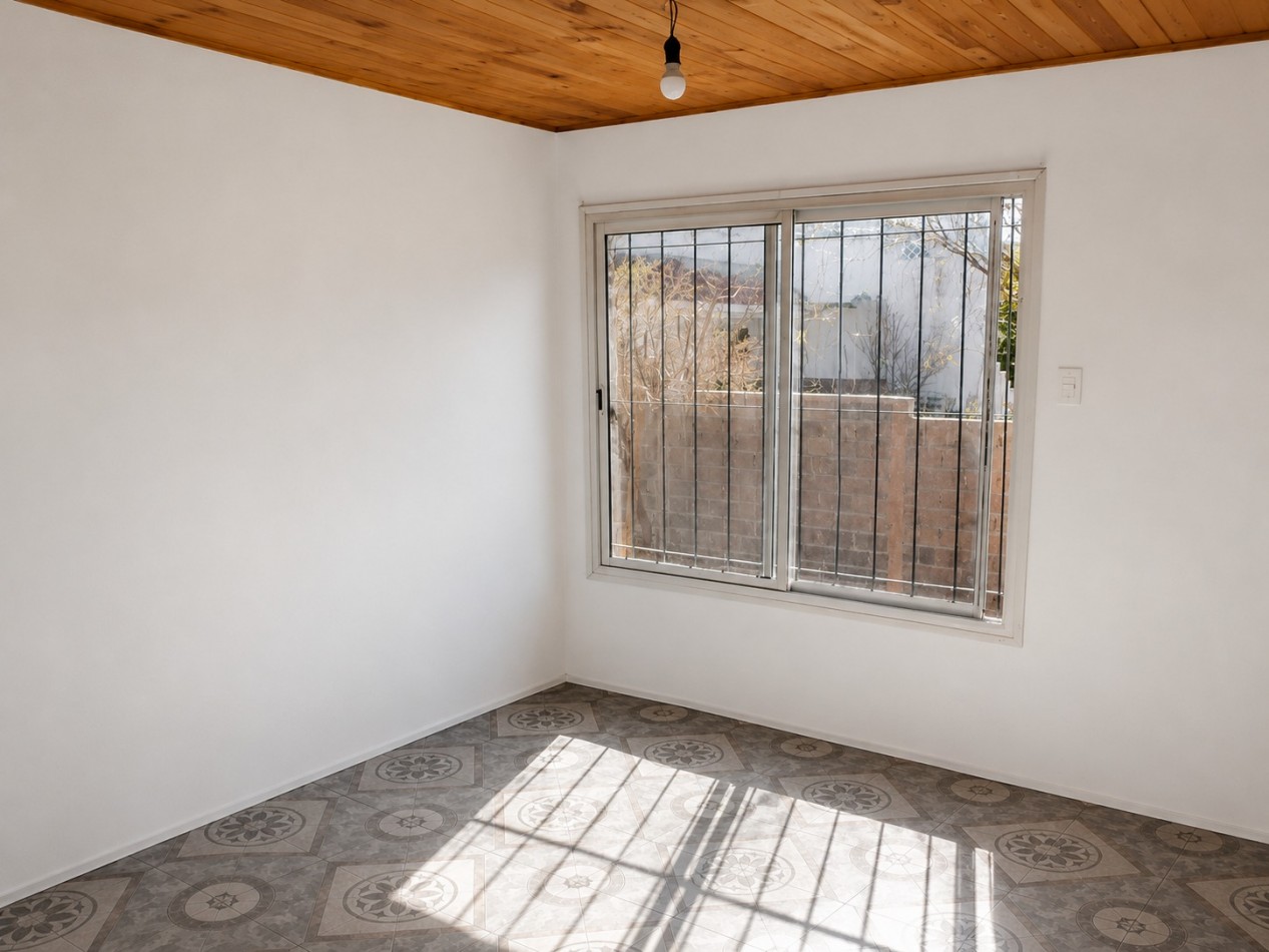 ALQUILO HERMOSA CASA INTERNA ANUAL