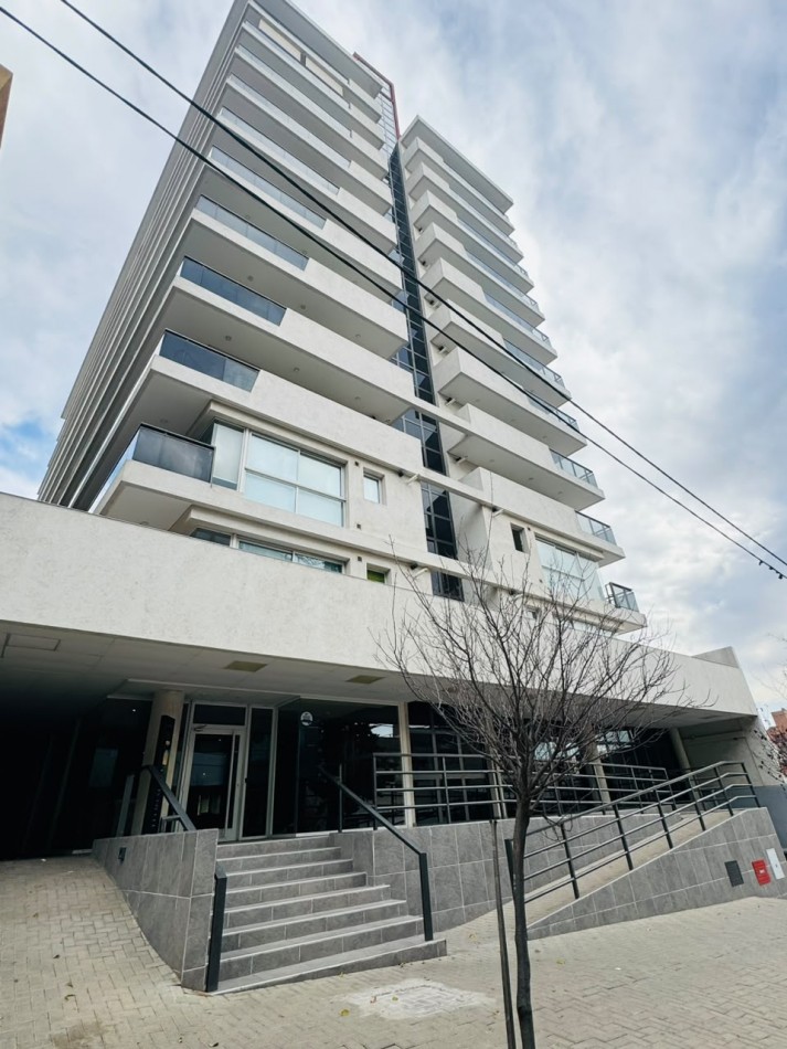 HERMOSO DEPARTAMENTO EN TORRE LEONARDO