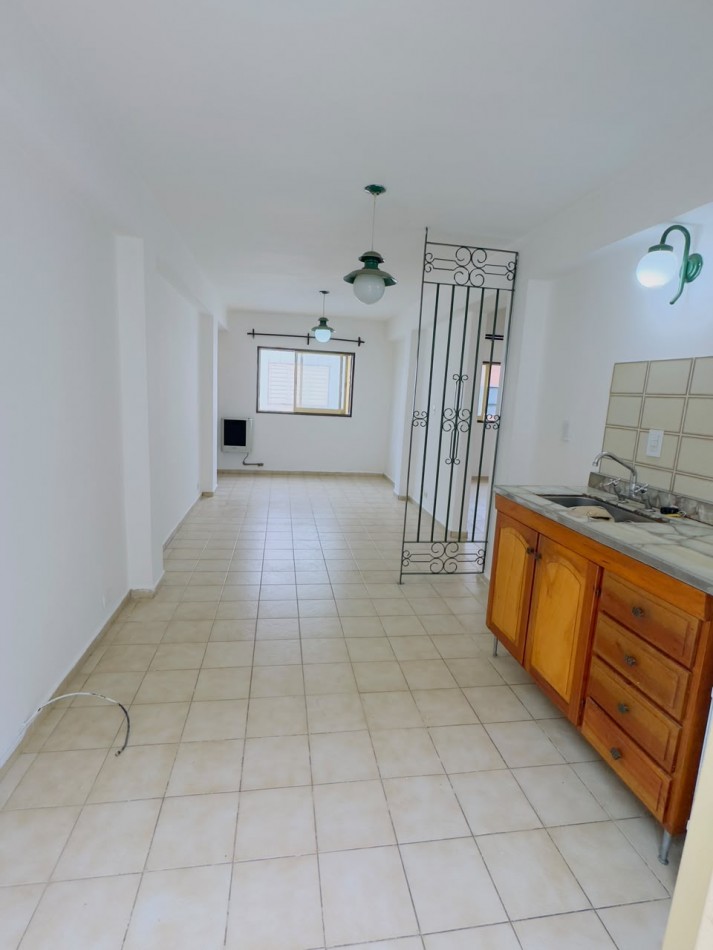 ALQUILO HERMOSO DEPARTAMENTO ANUAL