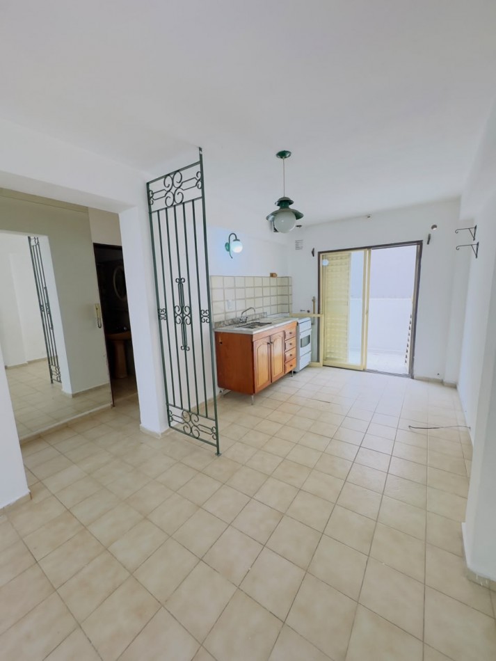 ALQUILO HERMOSO DEPARTAMENTO ANUAL