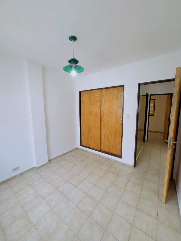 ALQUILO HERMOSO DEPARTAMENTO ANUAL