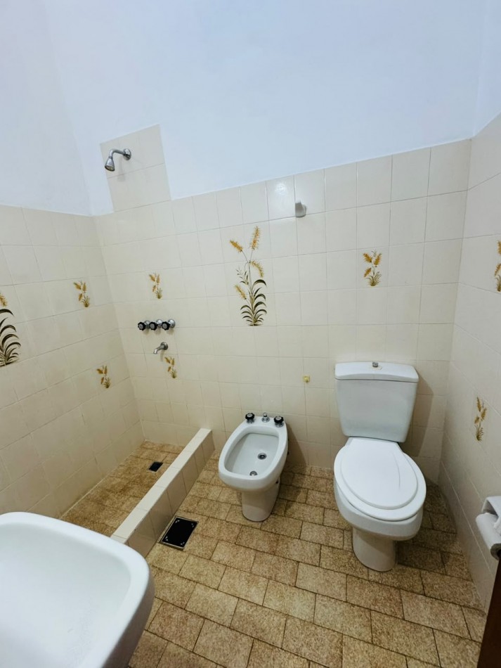 ALQUILER ANUAL CASA 2 HABITACIONES