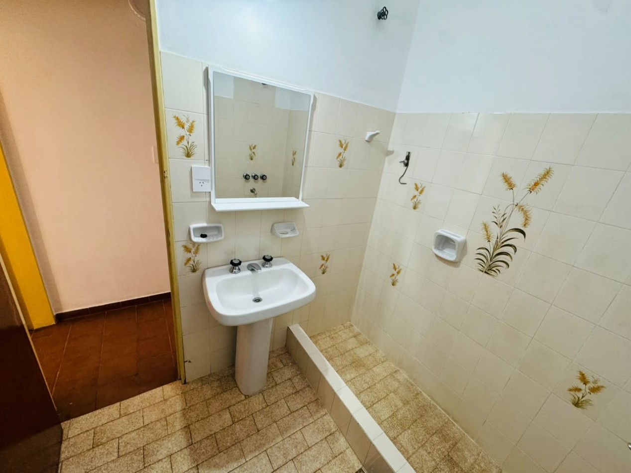 ALQUILER ANUAL CASA 2 HABITACIONES