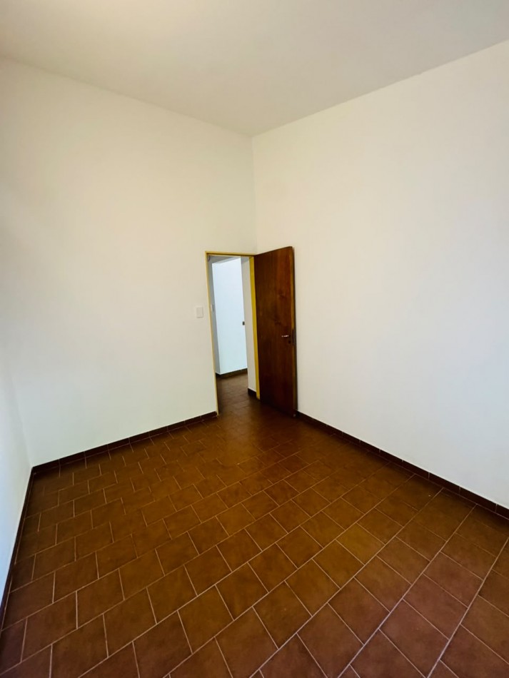 ALQUILER ANUAL CASA 2 HABITACIONES