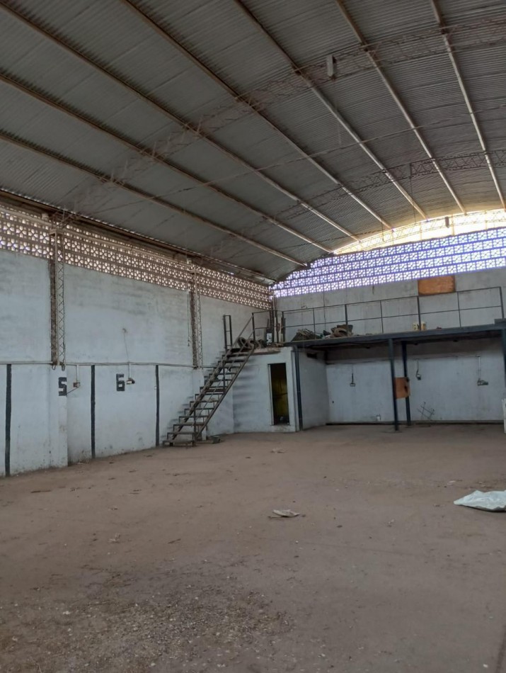 GALPON EN VENTA EN VILLA AZALAIS